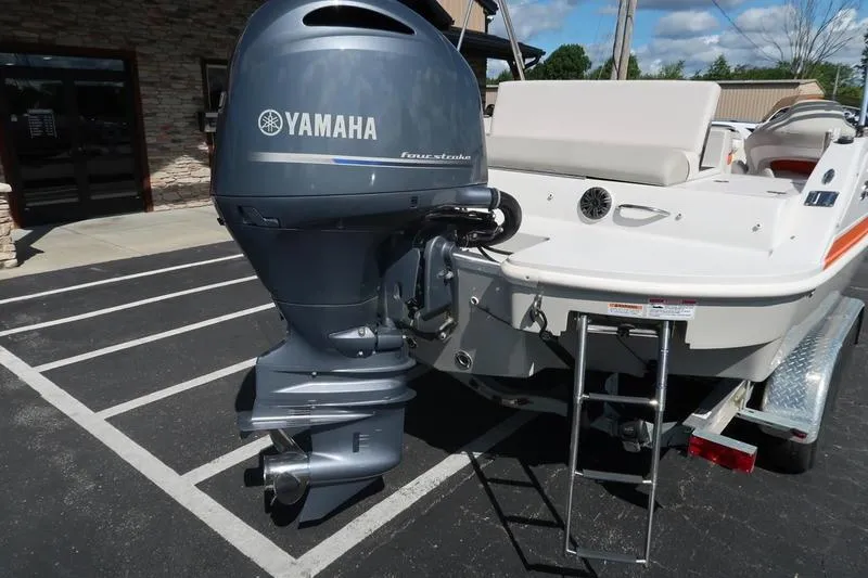Slide: The Image of 2020 Starcraft MDX OB 211 E OB boat with Yamaha four-stroke outboard motor. - 3