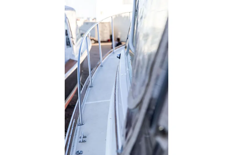 Slide: The Image of 2008 Hunt Yachts Surfhunter 29 deck with stainless steel railings. - 5