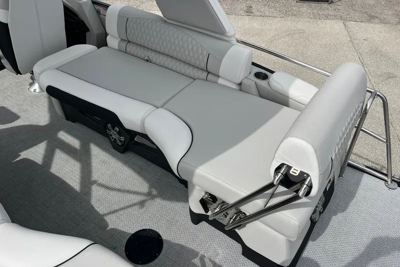 Slide: The Image of Luxurious seating on 2026 Avalon 2785 Excalibur LTD boat, featuring a quad lounger design. - 10