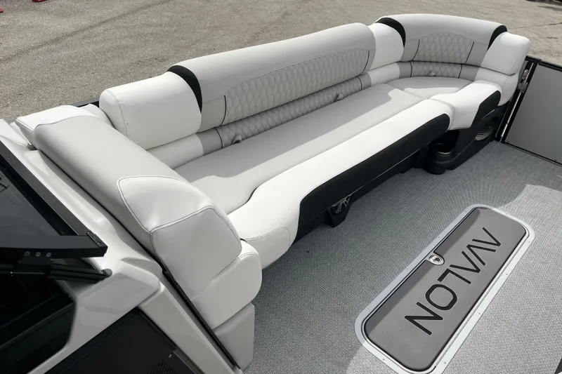 Slide: The Image of Luxurious seating on 2026 Avalon 2785 Excalibur LTD boat, featuring elegant upholstery and spacious design. - 17