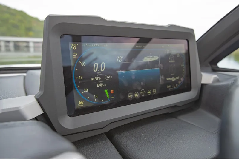 Slide: The Image of Dashboard display of 2021 Malibu Wakesetter 23 MXZ showing speed and RPM. - 17