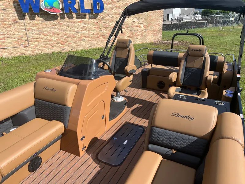 Slide: The Image of Bentley Pontoons Elite 223 Swingback Tritoon 2026 - 26