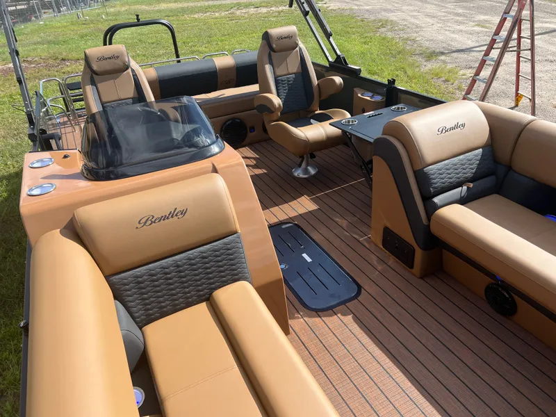 Slide: The Image of Bentley Pontoons Elite 223 Swingback Tritoon 2026 - 27