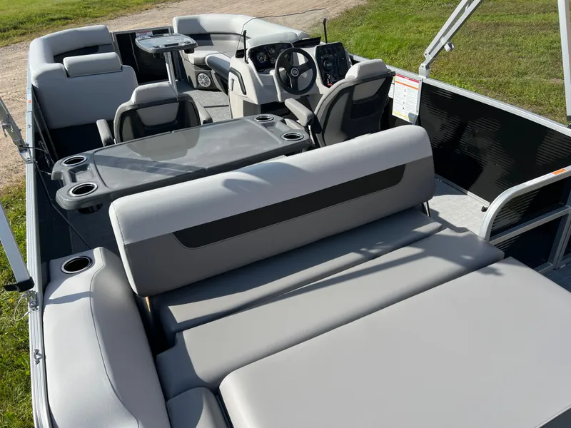 Slide: The Image of Princecraft Vectra 23 RL 2026 - 21