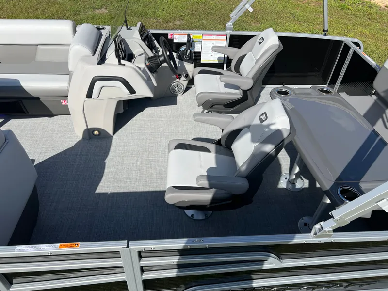 Slide: The Image of Princecraft Vectra 23 RL 2026 - 3