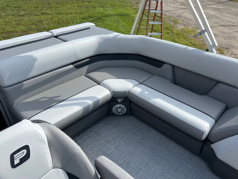 Slide: The Image of Princecraft Vectra 21 2026 - 14