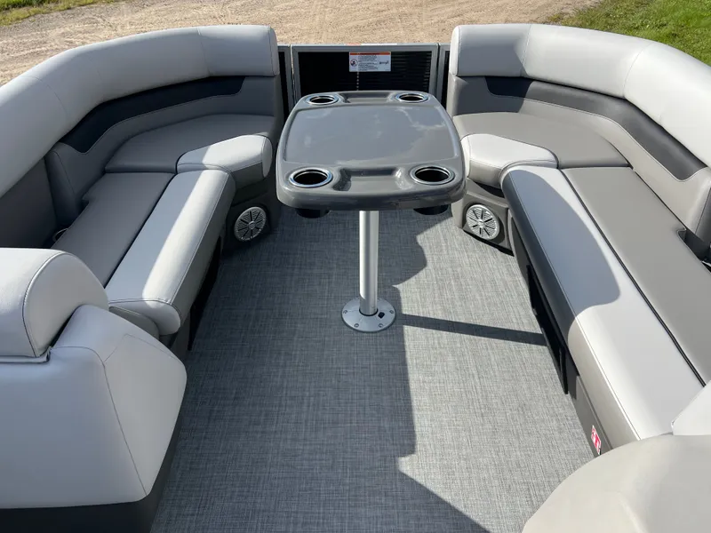 Slide: The Image of Princecraft Vectra 21 2026 - 21