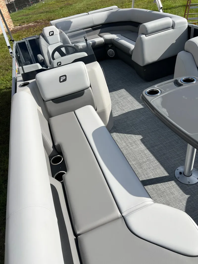 Slide: The Image of Princecraft Vectra 21 2026 - 27