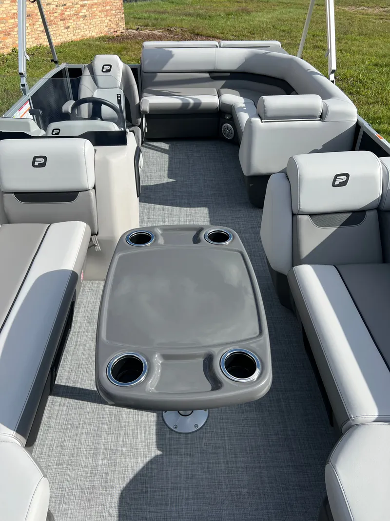 Slide: The Image of Princecraft Vectra 21 2026 - 31