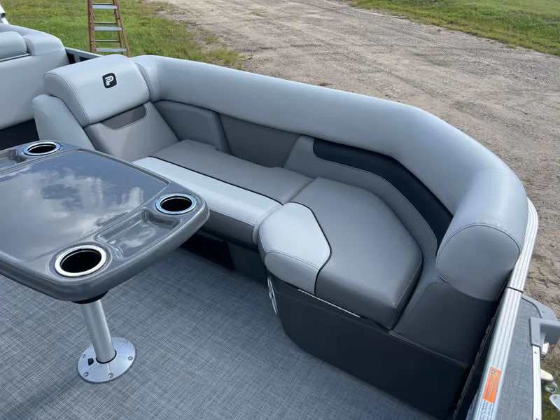 Slide: The Image of Princecraft Vectra 21 2026 - 5