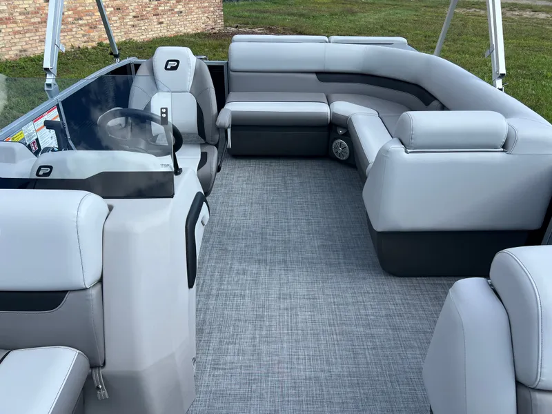 Slide: The Image of Princecraft Vectra 21 2026 - 6