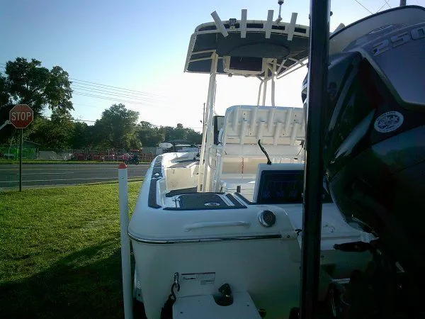 Slide: The Image of Skeeter SX2350 2023 - 10