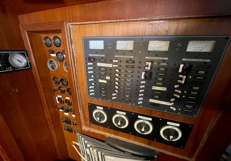 Slide: The Image of Aleutian 51 1977 - 55