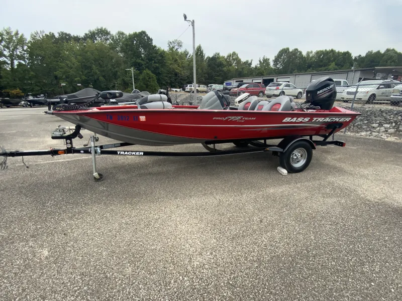 Slide: The Image of Tracker Pro Team 175 TXW 2015 - 14