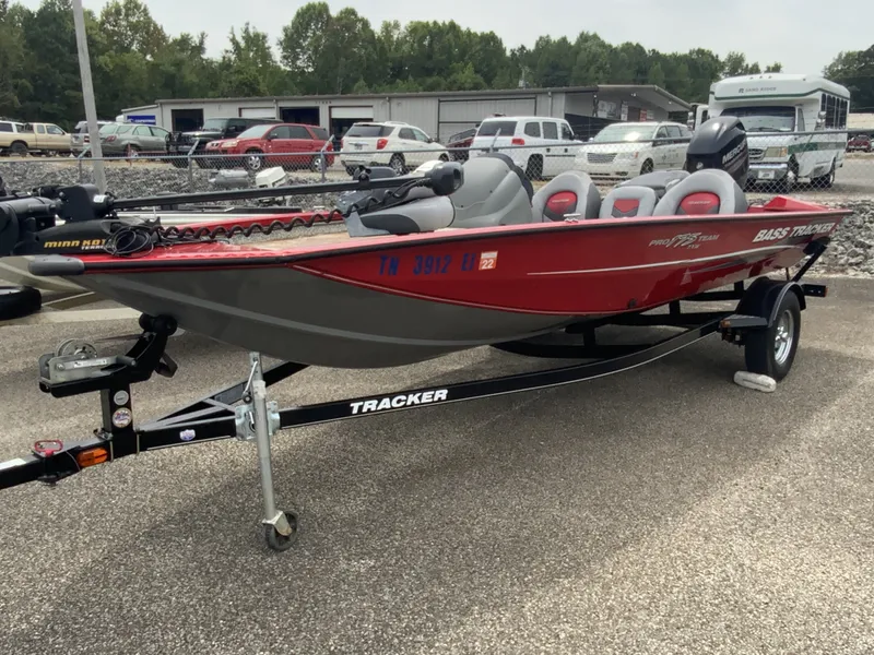 Slide: The Image of Tracker Pro Team 175 TXW 2015 - 5