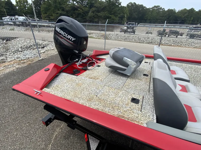 Slide: The Image of Tracker Pro Team 175 TXW 2015 - 9