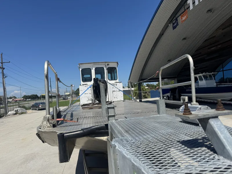 Slide: The Image of Custom Aluminum 33 Work Boat 2010 - 3