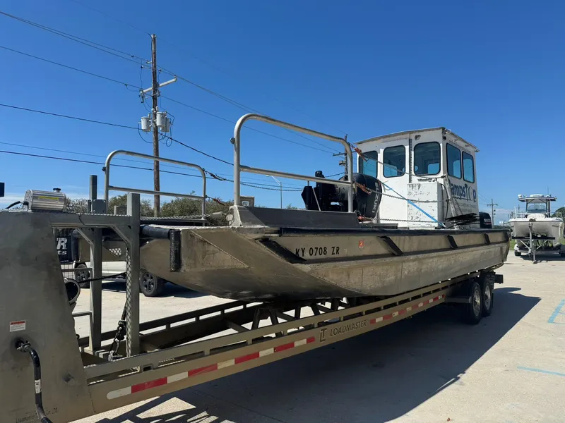 Slide: The Image of Custom Aluminum 33 Work Boat 2010 - 9