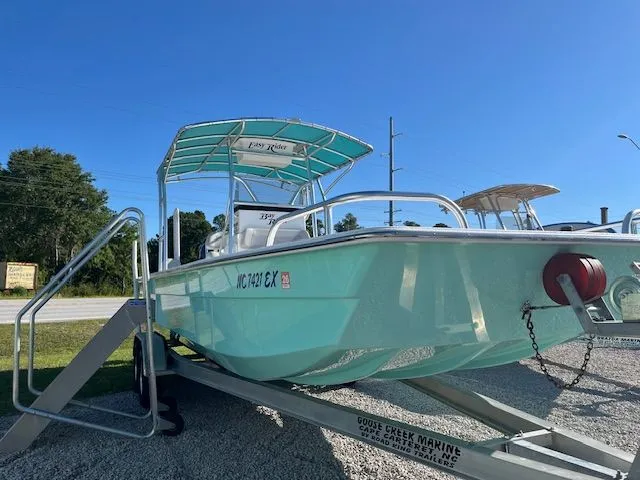 Slide: The Image of KenCraft Bay RIder 2460 2022 - 10