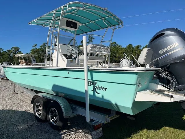 Slide: The Image of KenCraft Bay RIder 2460 2022 - 8