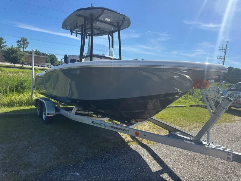 Slide: The Image of Tidewater 210 LXF 2025 - 7