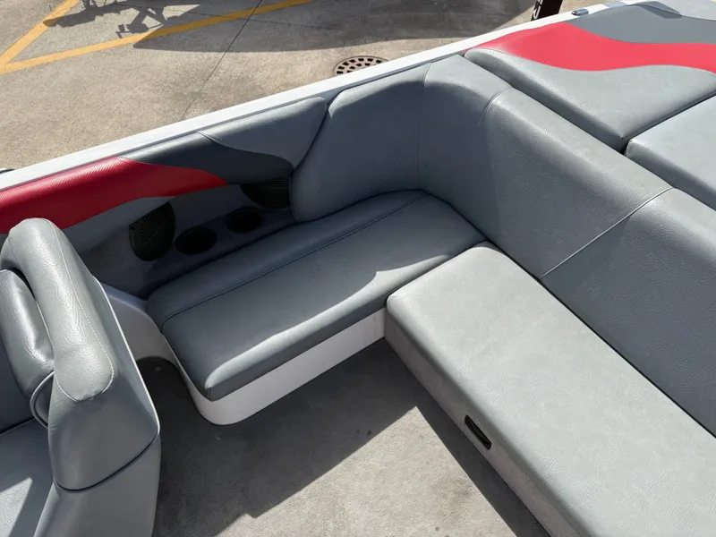 Slide: The Image of Moomba Mobius 2005 - 10