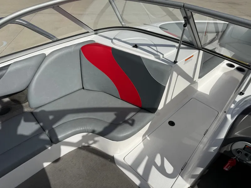 Slide: The Image of Moomba Mobius 2005 - 14