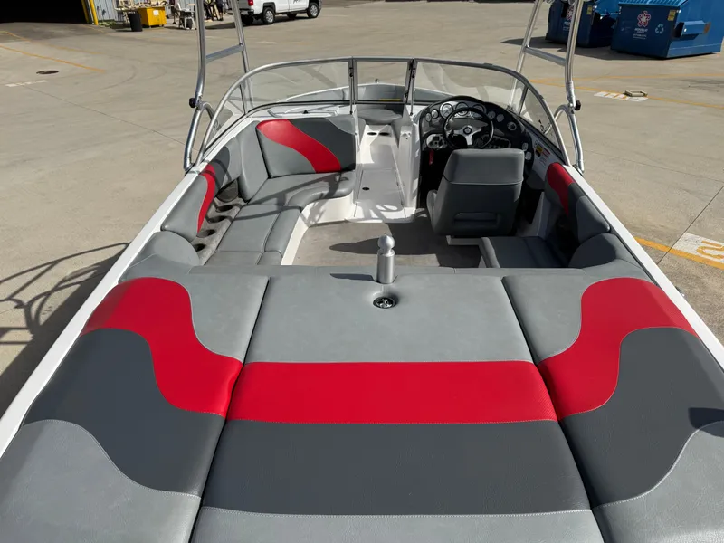 Slide: The Image of Moomba Mobius 2005 - 7