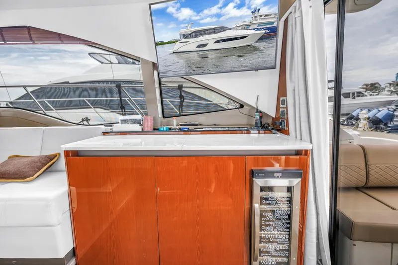 Slide: The Image of Luxurious interior of 2017 Sea Ray Sundancer 460 yacht with modern amenities and elegant design. - 27