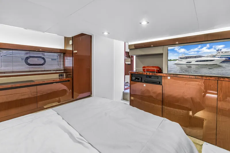 Slide: The Image of Luxurious interior of 2017 Sea Ray Sundancer 460 yacht with modern amenities and elegant design. - 36
