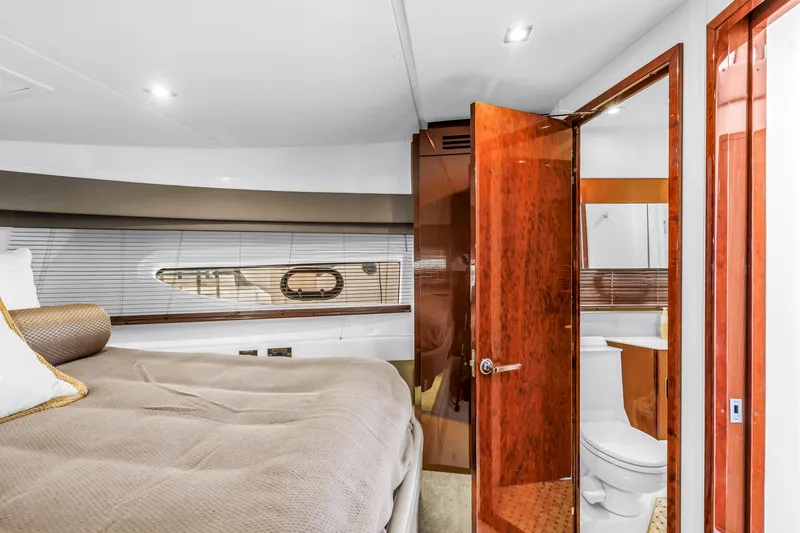 Slide: The Image of Luxurious 2017 Sea Ray Sundancer 460 yacht interior with bedroom and ensuite bathroom. - 41