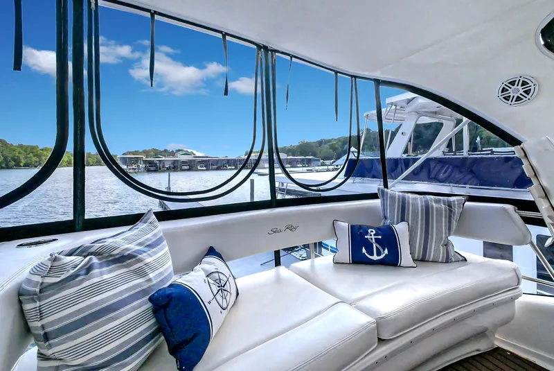 Slide: The Image of Sea Ray 560 Sedan Bridge 1998 - 17