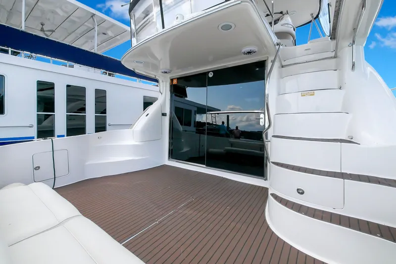 Slide: The Image of Sea Ray 560 Sedan Bridge 1998 - 22