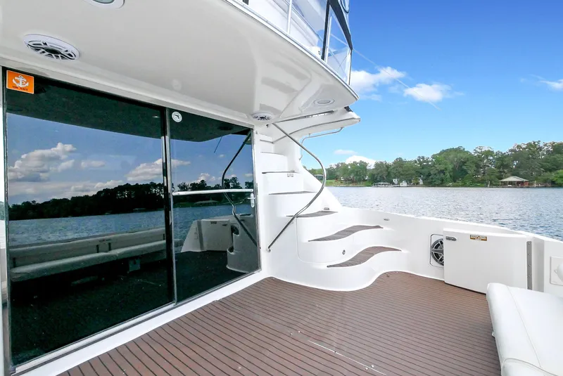 Slide: The Image of Sea Ray 560 Sedan Bridge 1998 - 23