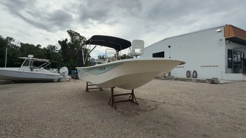 Slide: The Image of Carolina 218 DLV 2014 - 10