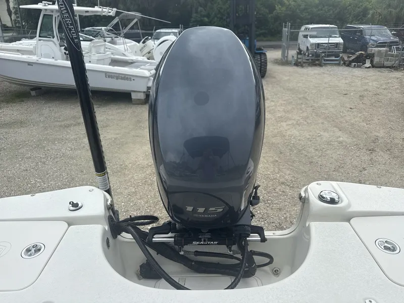 Slide: The Image of Carolina 218 DLV 2014 - 25