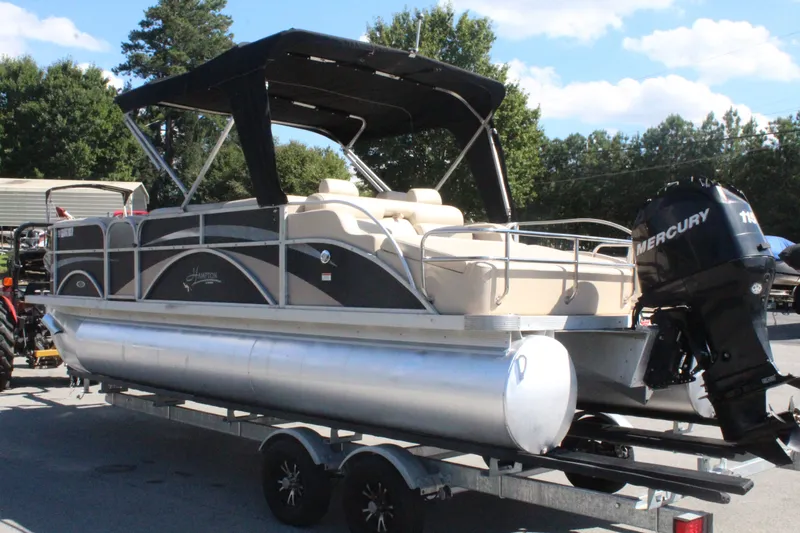 Slide: The Image of Hampton 2285 RL 2011 - 3