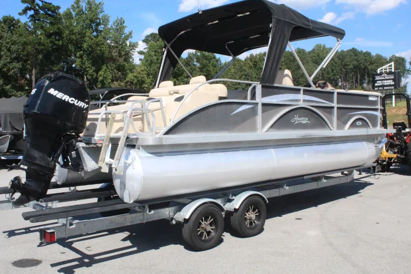 Slide: The Image of Hampton 2285 RL 2011 - 7