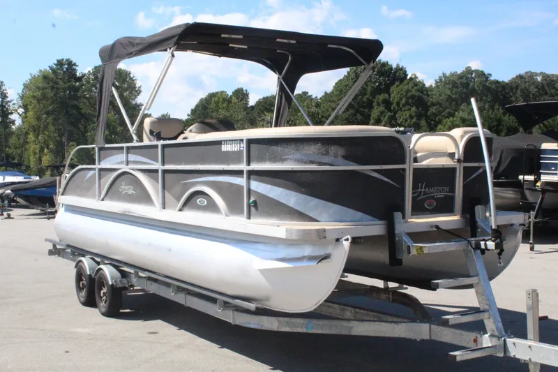 Slide: The Image of Hampton 2285 RL 2011 - 8