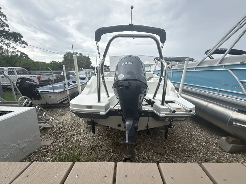 Slide: The Image of Hurricane 185 SS 2021 - 3