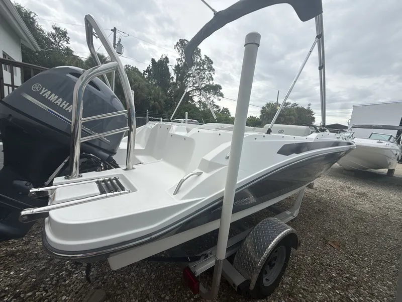 Slide: The Image of Hurricane 185 SS 2021 - 5