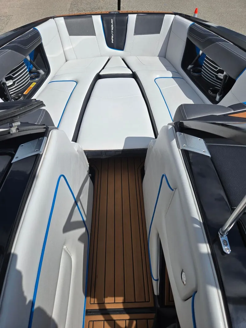 Slide: The Image of Nautique G25 2014 - 17