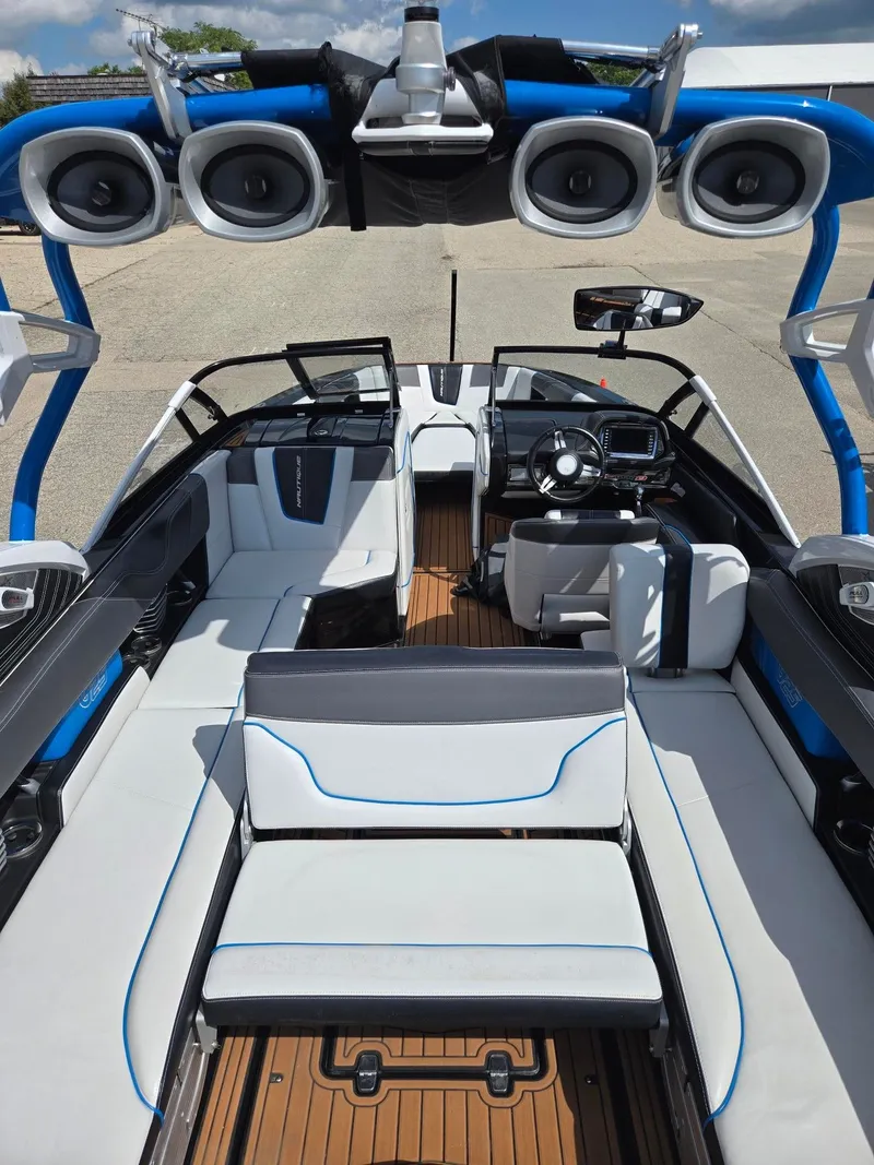 Slide: The Image of Nautique G25 2014 - 26