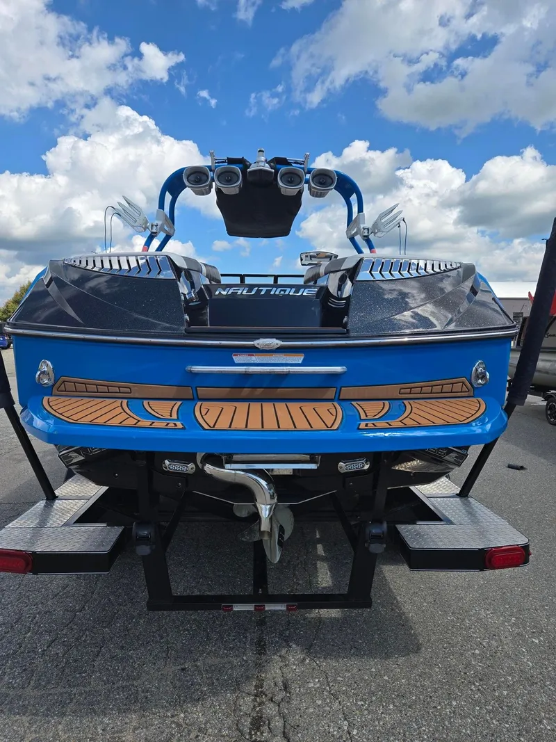 Slide: The Image of Nautique G25 2014 - 3