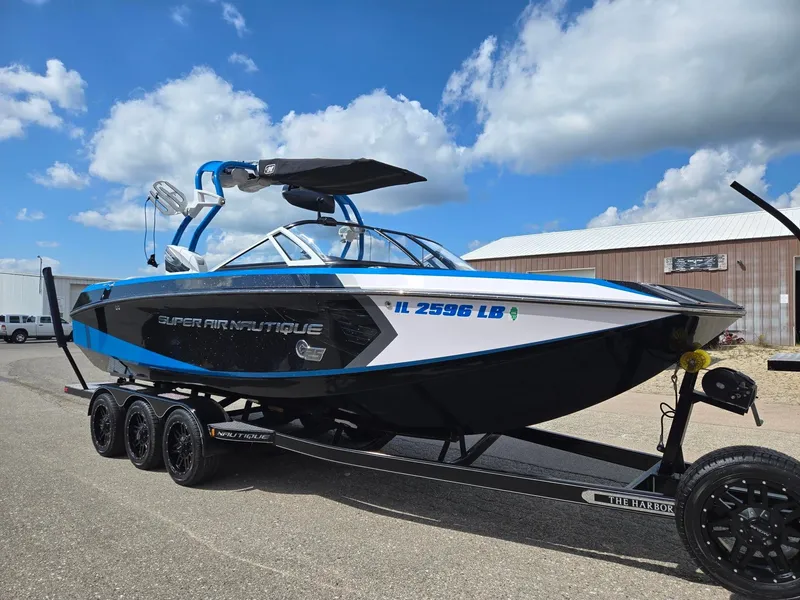 Slide: The Image of Nautique G25 2014 - 4