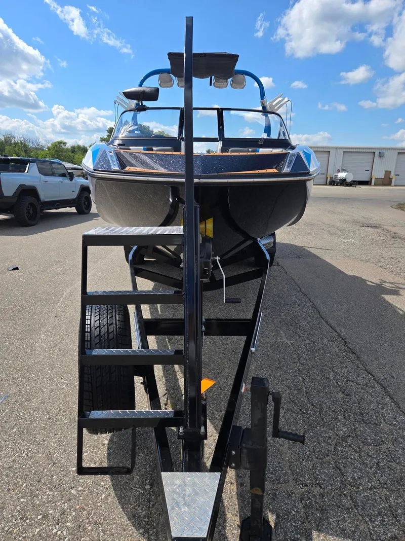 Slide: The Image of Nautique G25 2014 - 6