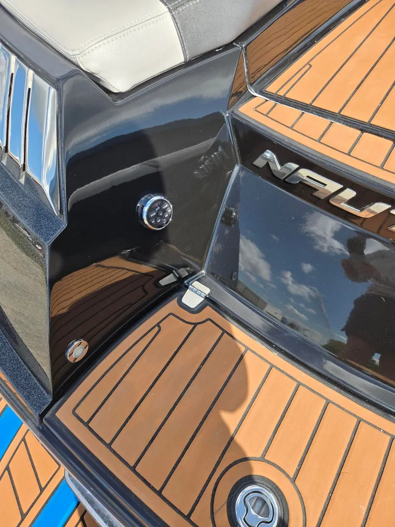 Slide: The Image of Nautique G25 2014 - 8