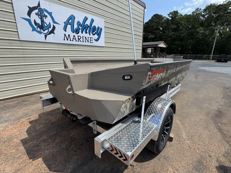 Slide: The Image of Reaper Boats 756 STEP TRANSOM 2026 - 4