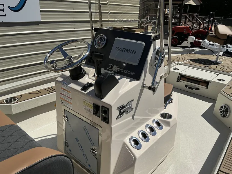 Slide: The Image of Xpress H24B Bay 2026 - 5