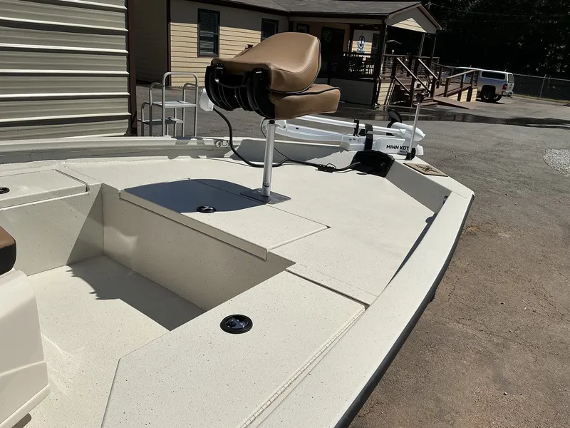 Slide: The Image of Xpress H20B Bay 2026 - 6